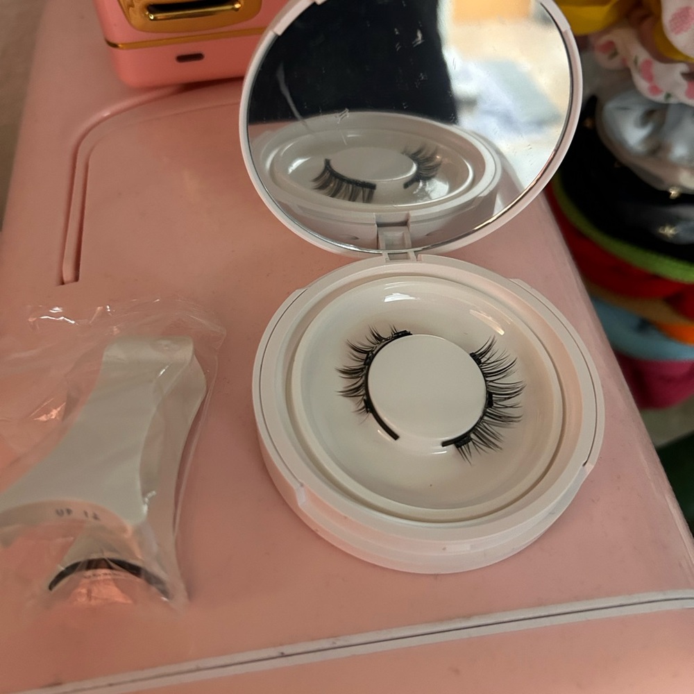 Magnetic lashes
